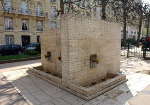 Agua diretamente da fonte em Paris