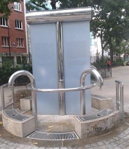 Agua diretamente da fonte em Paris